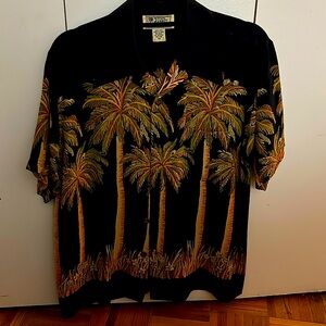 Hawaiian vintage
Avanti original 100 percent silk